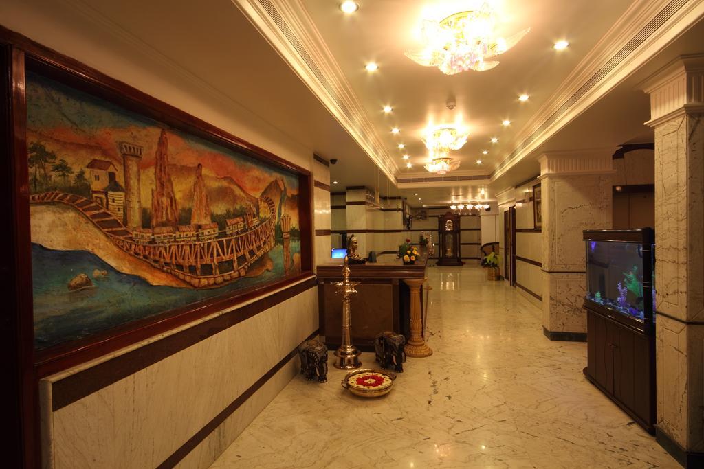 Hotel Pigeon International Bangalore Eksteriør billede